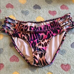 VENUS Pink and Purple Ruched Bikini Bottom